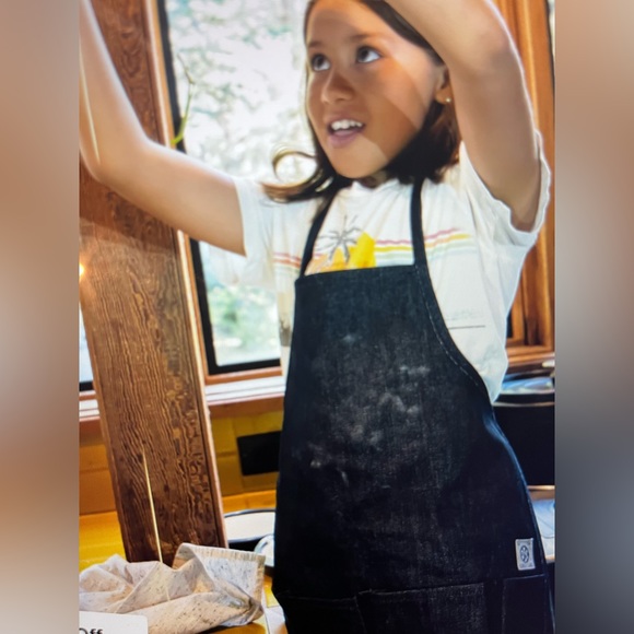 Mi Cocina UBI-IND Children’s Apron - Picture 5 of 5